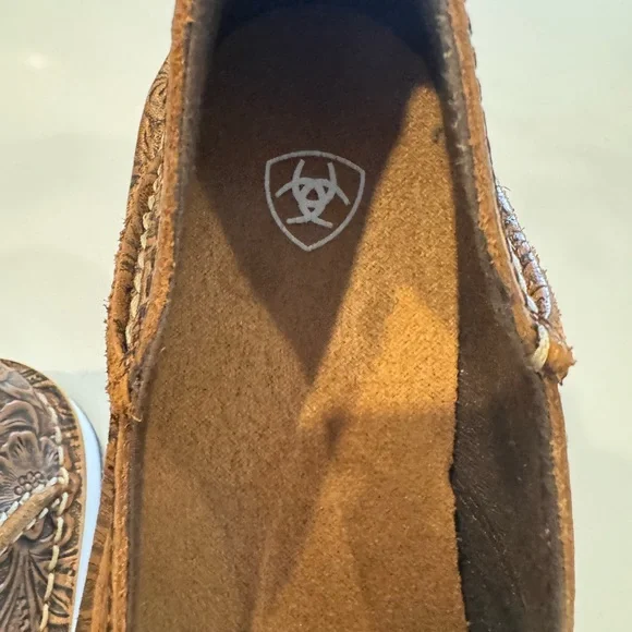 Ariat Cruiser Women's Brown Floral Embossed Leather Cruiser Shoe Size 8.5B NEW - Picture 9 of 10